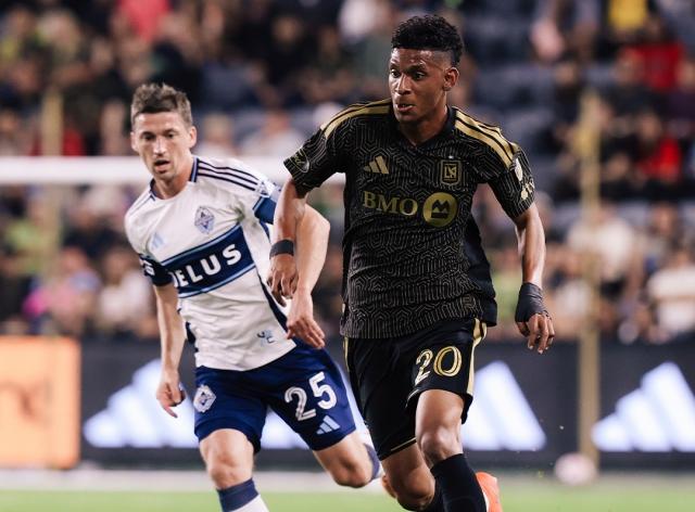 Sergio Vásquez y LAFC se afianzan rumbo a la postemporada en MLS