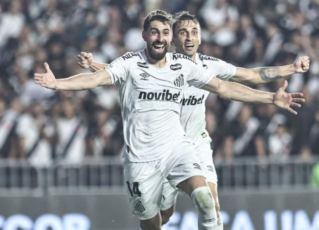 Santos opta por un once alternativo para afrontar la revancha ante Macará