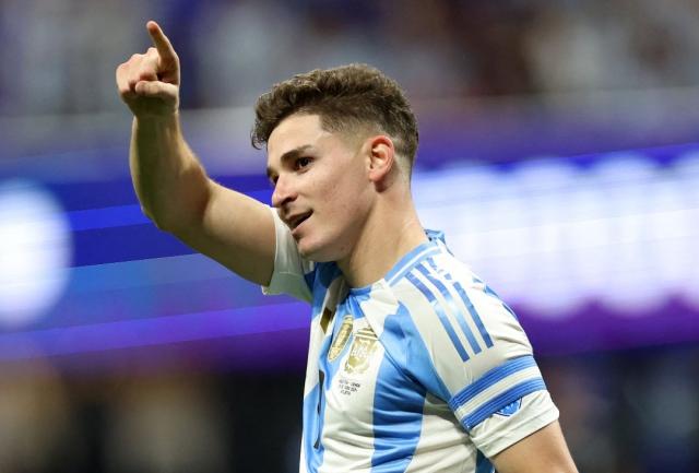 Julián Álvarez desafía al Atleti y al Real Madrid
