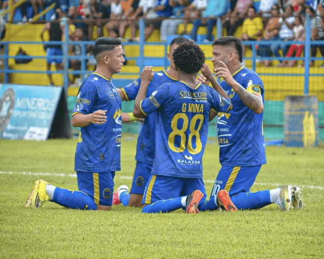 Patria, FC Insutec, Huaquillas FC y Mineros SC dominan en Ascenso Nacional