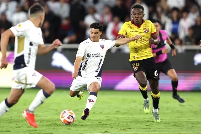 Franklin Salas defiende exhibición de copas de LDU en Guayaquil