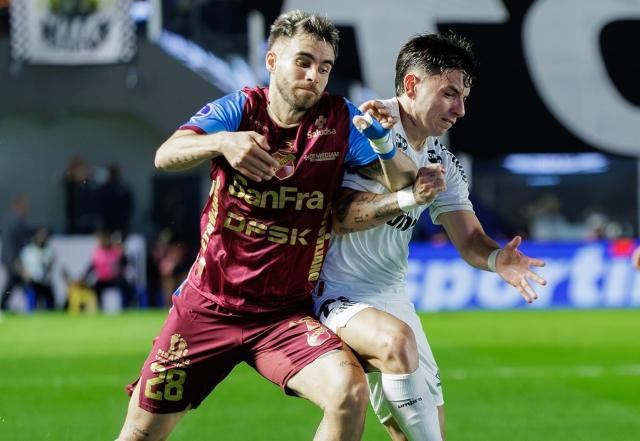 Macará pierde 2-1 ante Santos pero mantiene viva la ilusión en Sudamericana