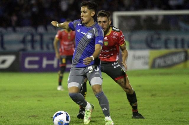 Emelec evita otra resta de puntos ante la FEF