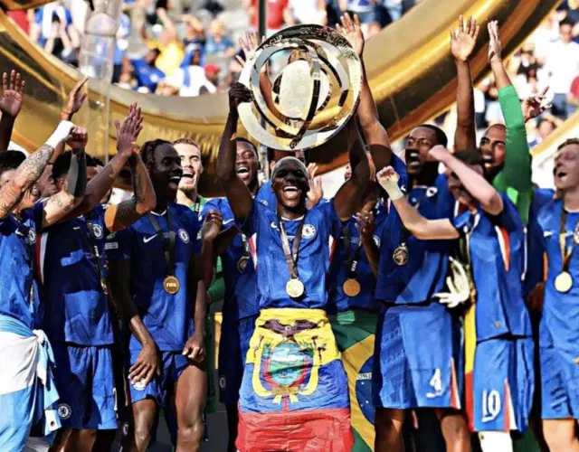 El Chelsea se burla del Arsenal tras la final de Champions