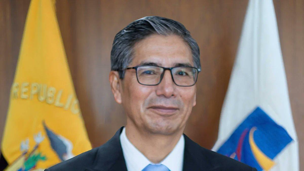 Renuncia del juez Raúl Llasag a la Corte Constitucional en medio de investigaciones