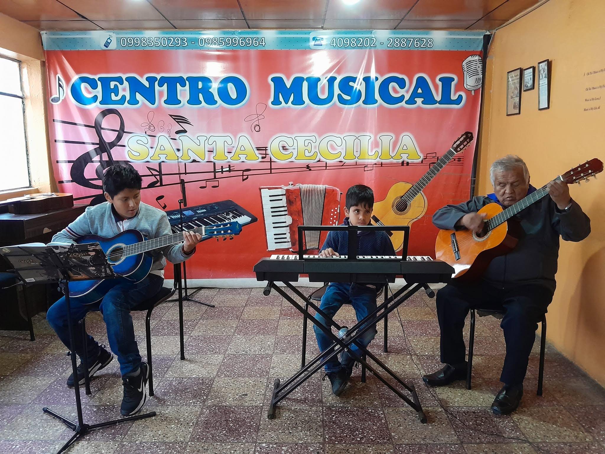 Centro Musical Santa Cecilia impulsa talentos desde Azuay