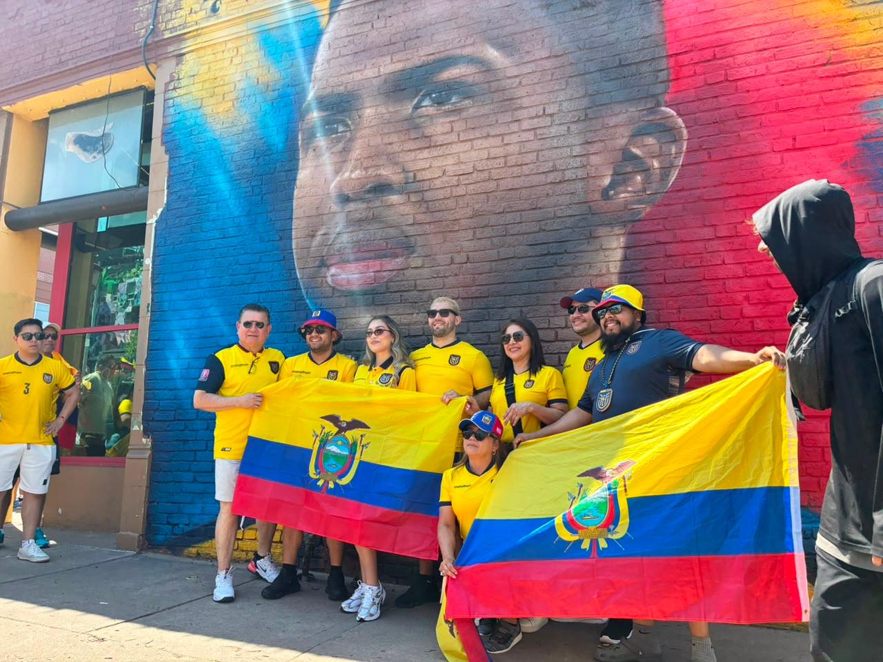 La afición ecuatoriana se hace sentir en Kansas City