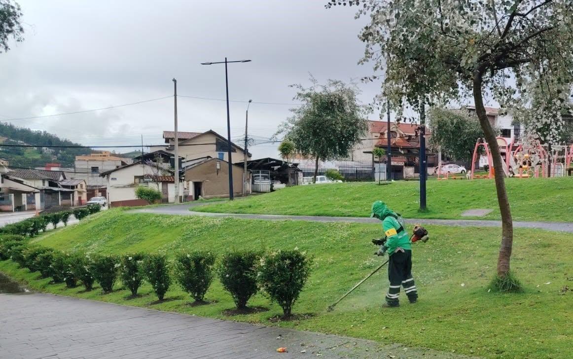 EMAC ajusta el mantenimiento de áreas verdes tras reducción de ingresos