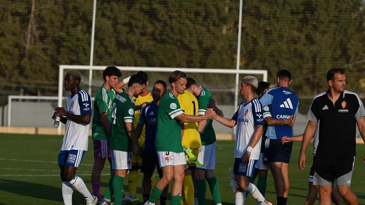 Escudero, golpeado pero sin problemas en el Zaragoza