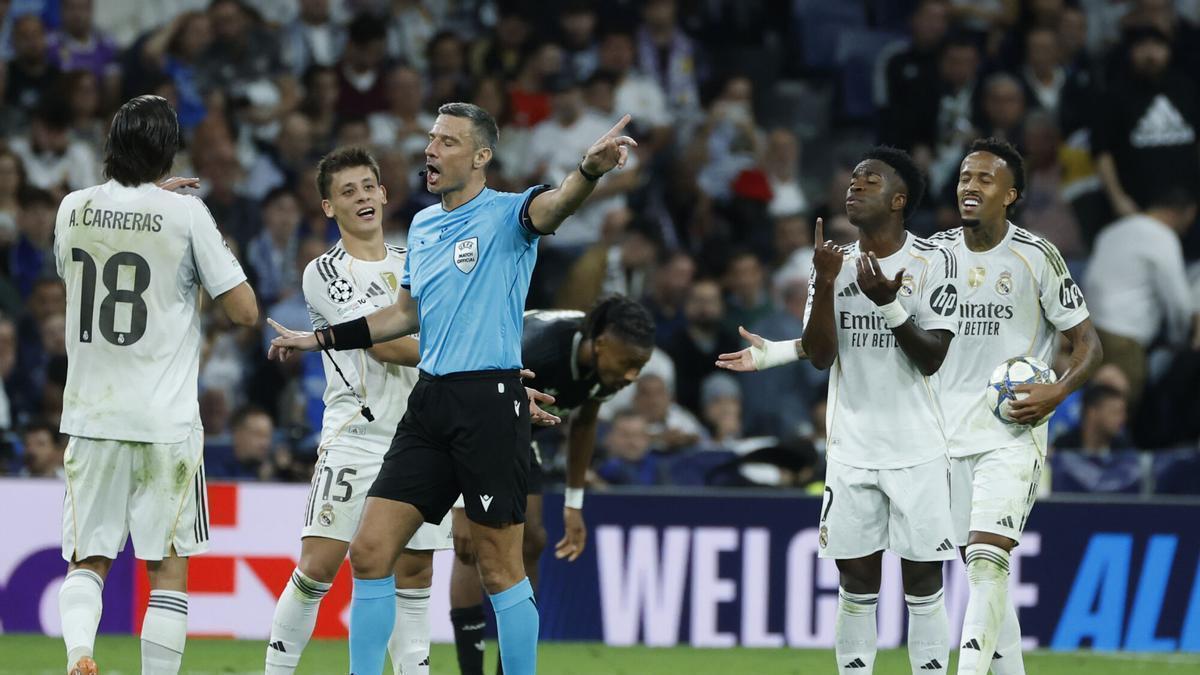 Slavko Vincic dirigirá la final España–Argentina