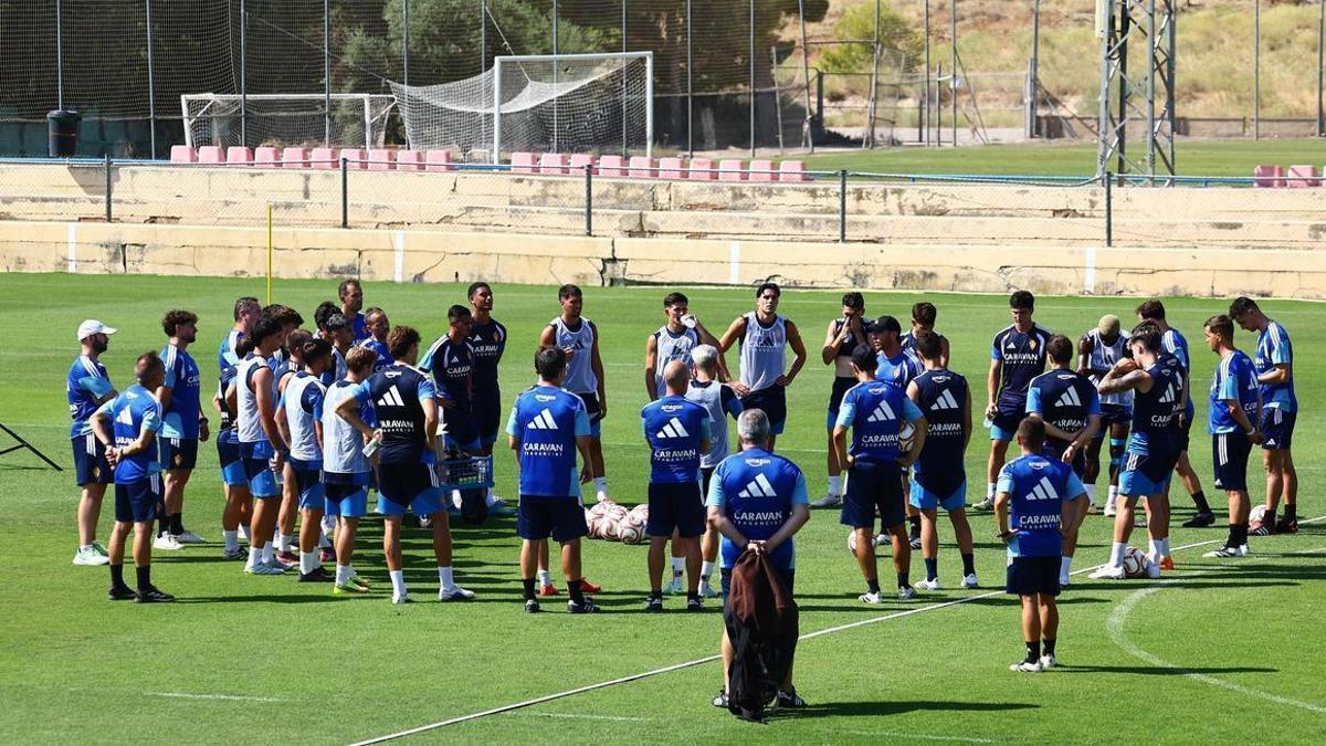 Ibai Gómez inicia la pretemporada del Real Zaragoza con entrega total