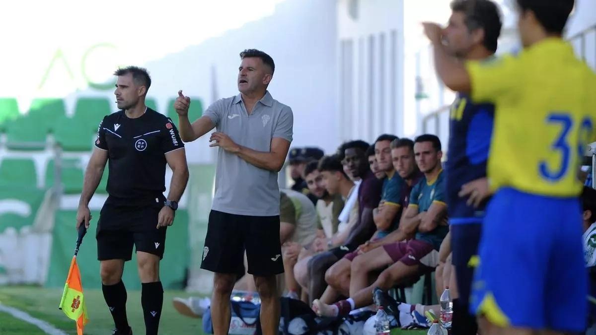 ¡Iván Ania valora triunfo del Córdoba CF ante el Cádiz CF que “hemos empezado a reconocer al equipo”