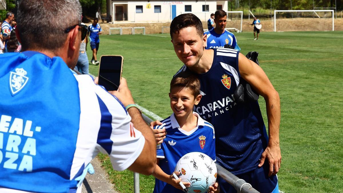 Ander Herrera dona su salario al Real Zaragoza