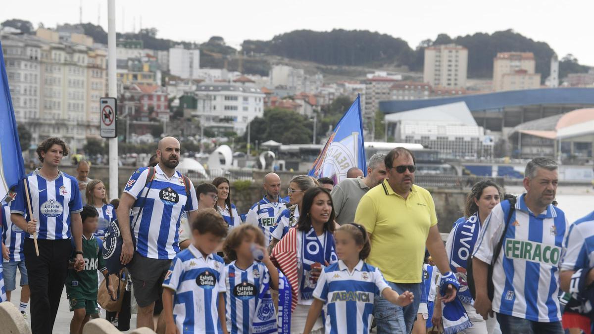 Descubre 'Voa': El himno del Deportivo de La Coruña compuesto por Xoel López
