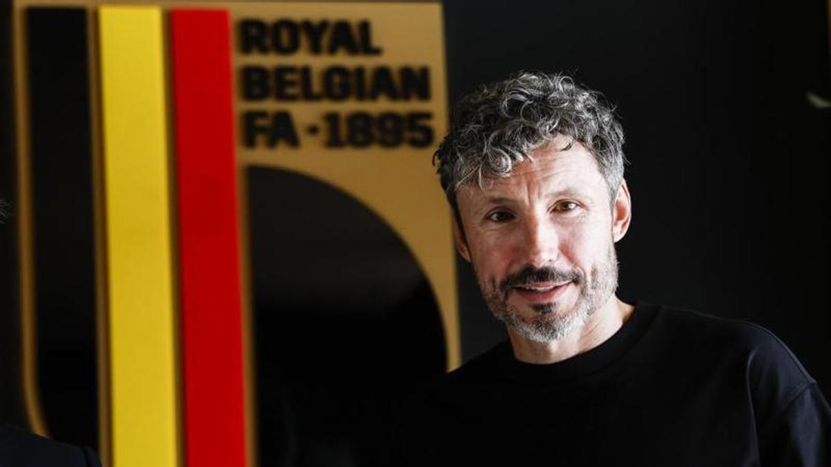 Van Bommel se pronunció sobre Courtois
