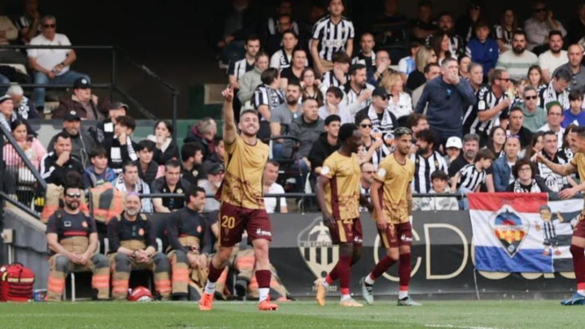 El Córdoba CF sueña con repetir la historia en Castalia: 31 años sin perder alimentan el sueño blanquiverde