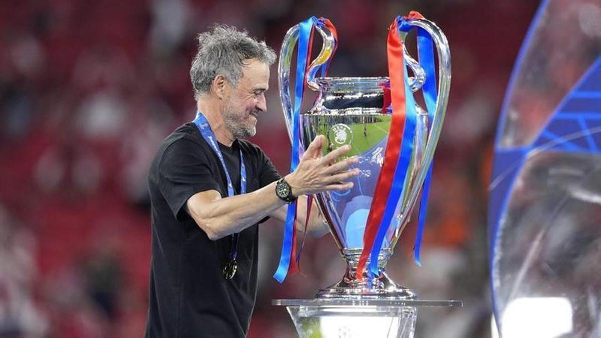 Luis Enrique, 45 años de gloria y desafíos en el fútbol europeo