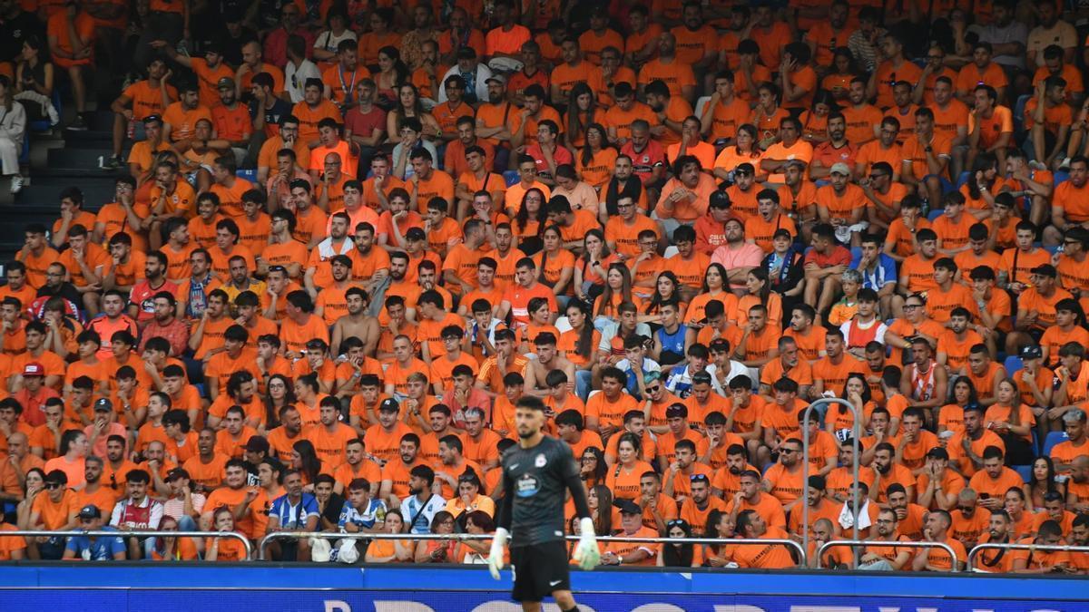 Protesta del Deportivo en Riazor por campaña de socios