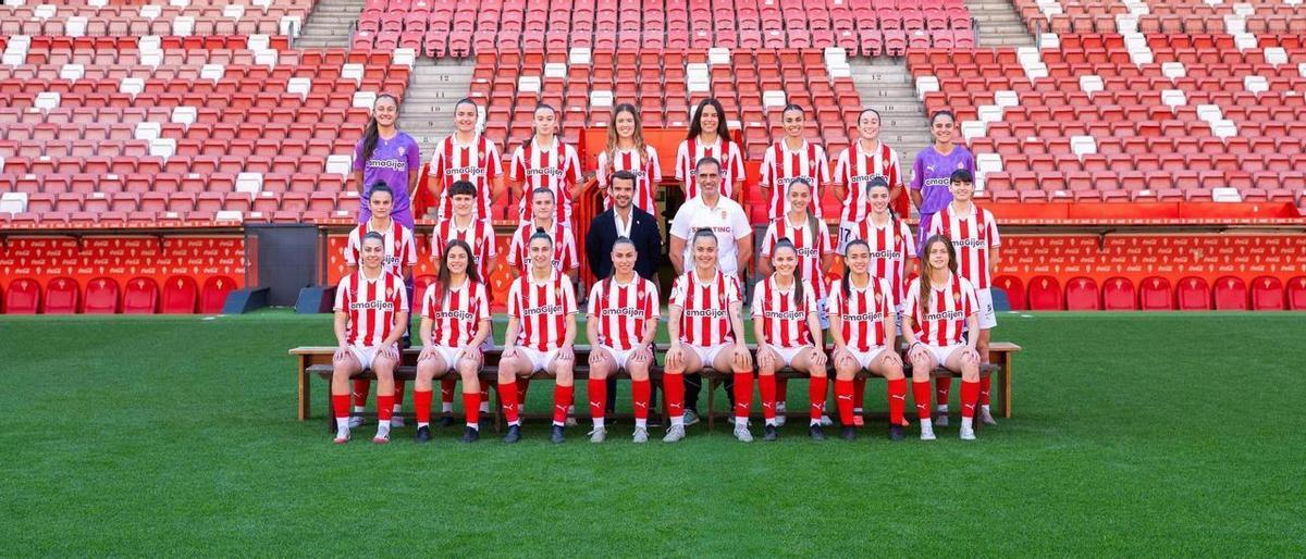 Sporting de Gijón Femenino se toma la FOTO OFICIAL en El Molinón