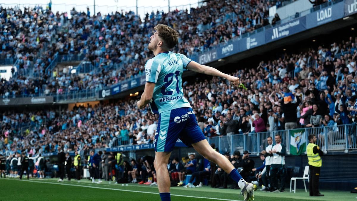 La Rosaleda se prepara para una de sus grandes semanas de la temporada