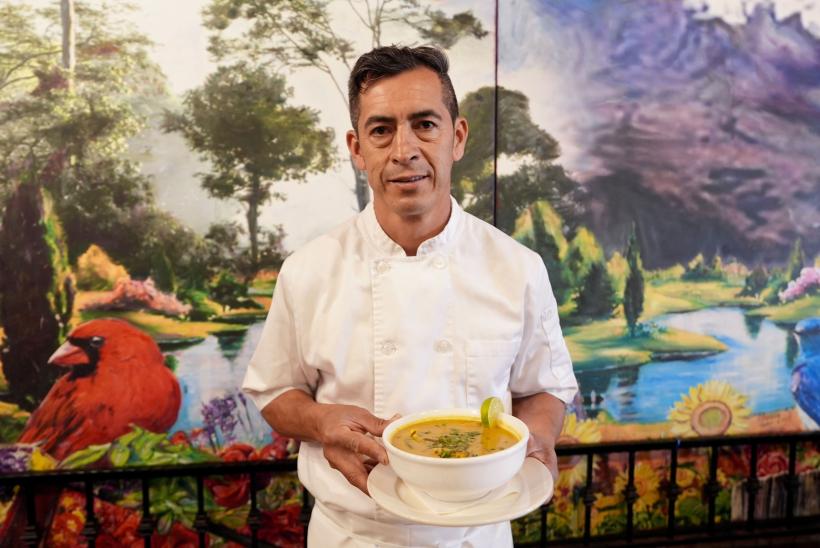 El encebollado: símbolo ecuatoriano en EE.UU.
