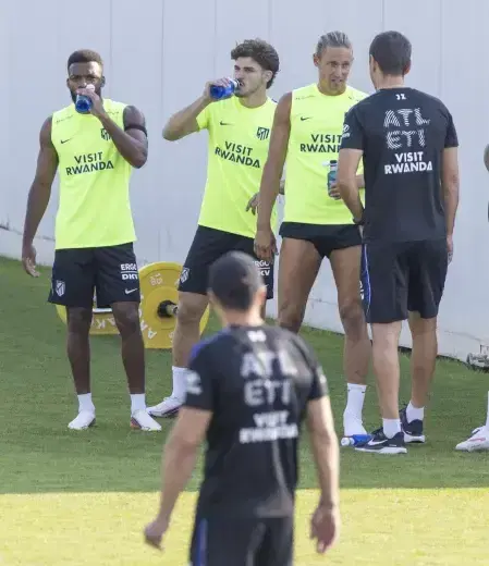 Álvarez se reincorpora y entrena con Simeone en Majadahonda