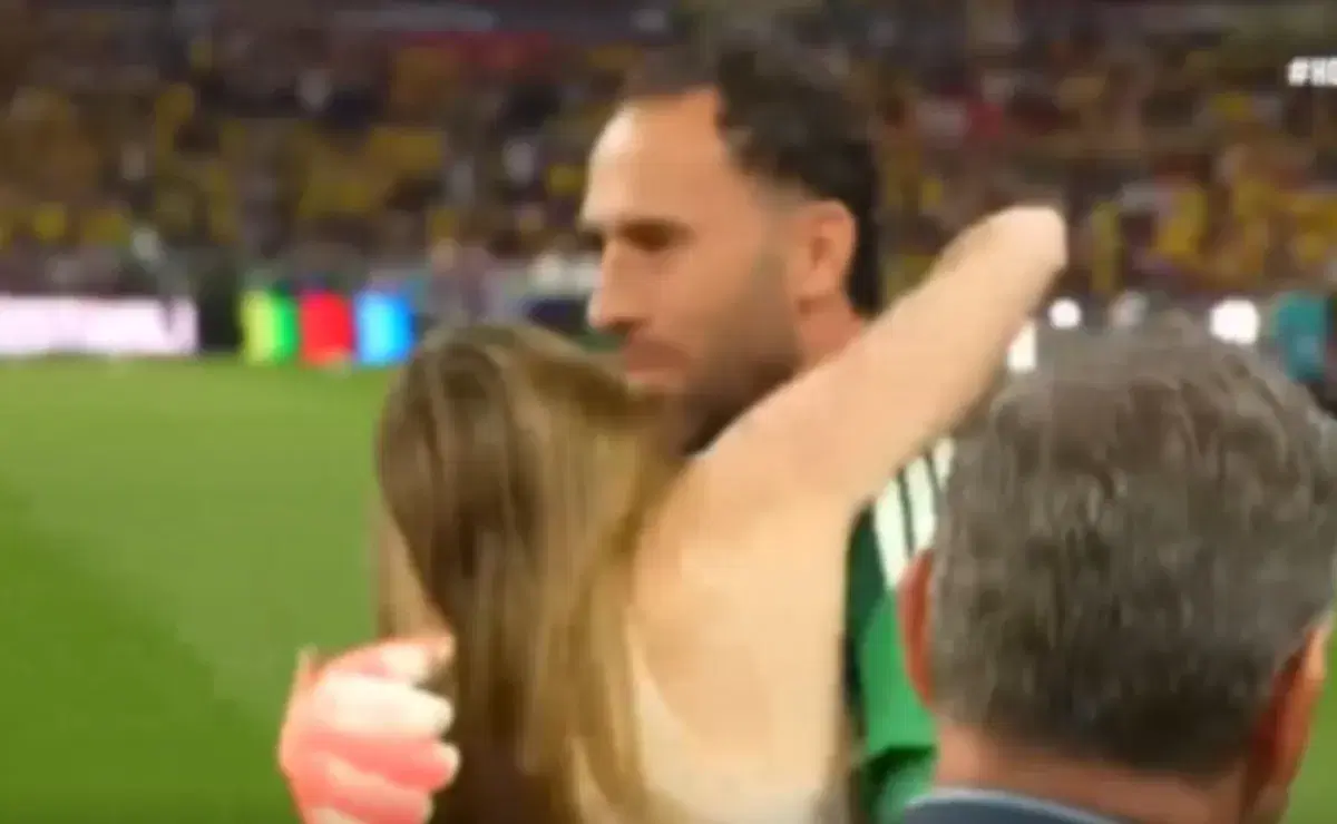 La primera publicación de FIFA con Andrea Guerrero tras el rumor que estaría tomada en Colombia vs. Uzbekistán