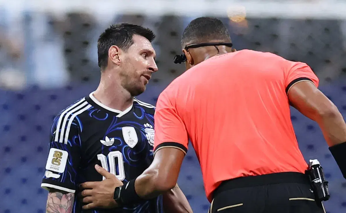 FIFA multará a Argentina tras la semi con Inglaterra