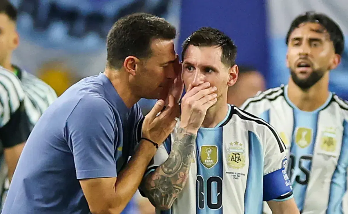 Scaloni bautiza a Messi y Albiceleste: 'un hincha más'
