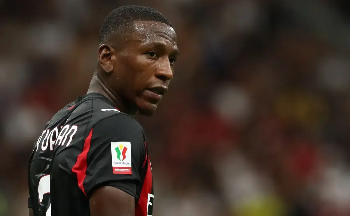 Pervis Estupiñán se quedaría en el AC Milan