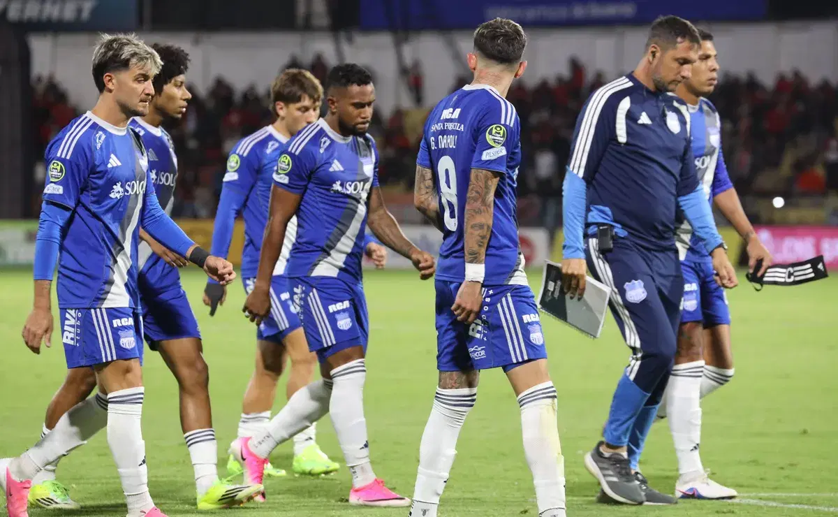 Escandaloso: un fichaje de Emelec ni ha debutado y ya se lesionó varias semanas
