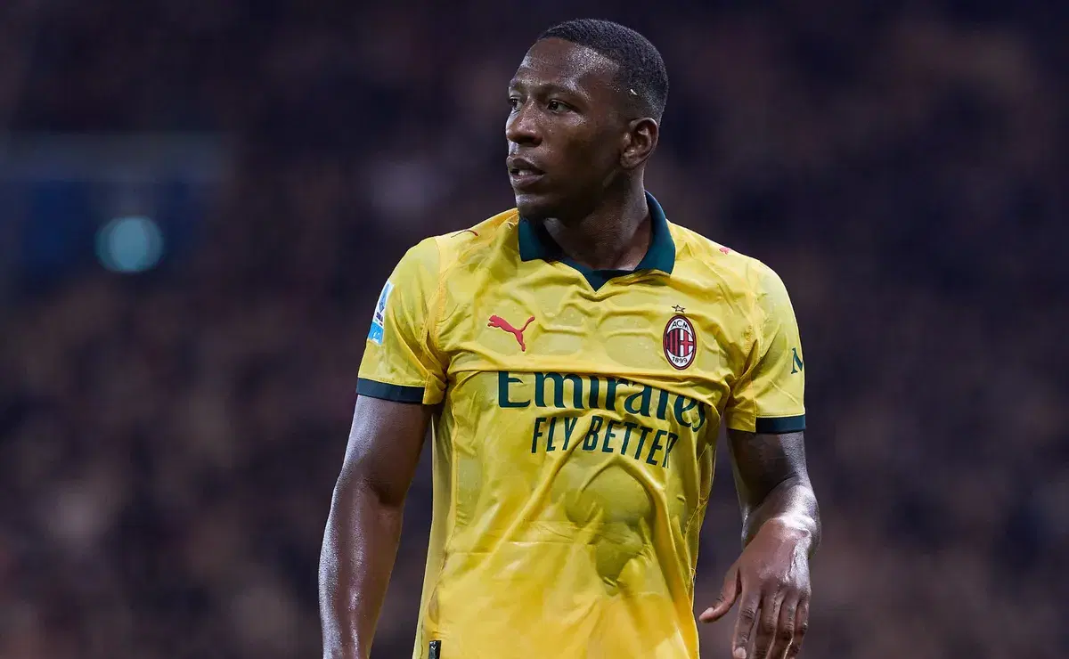 Pervis Estupiñán vuelve al mercado tras no convencer en AC Milan