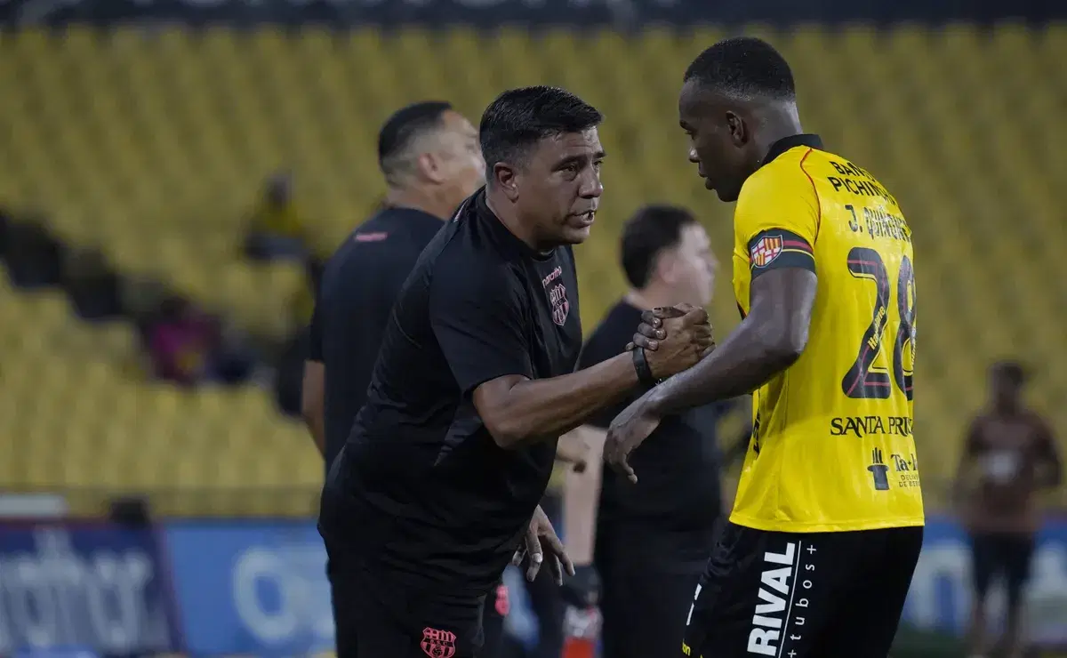 Luca Sosa aplaudió la salida de César Farías de Barcelona SC