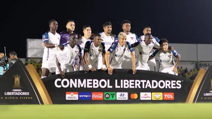 La hinchada de Liga de Quito explota contra Janner Corozo y lo acusa de "no ser futbolista..."