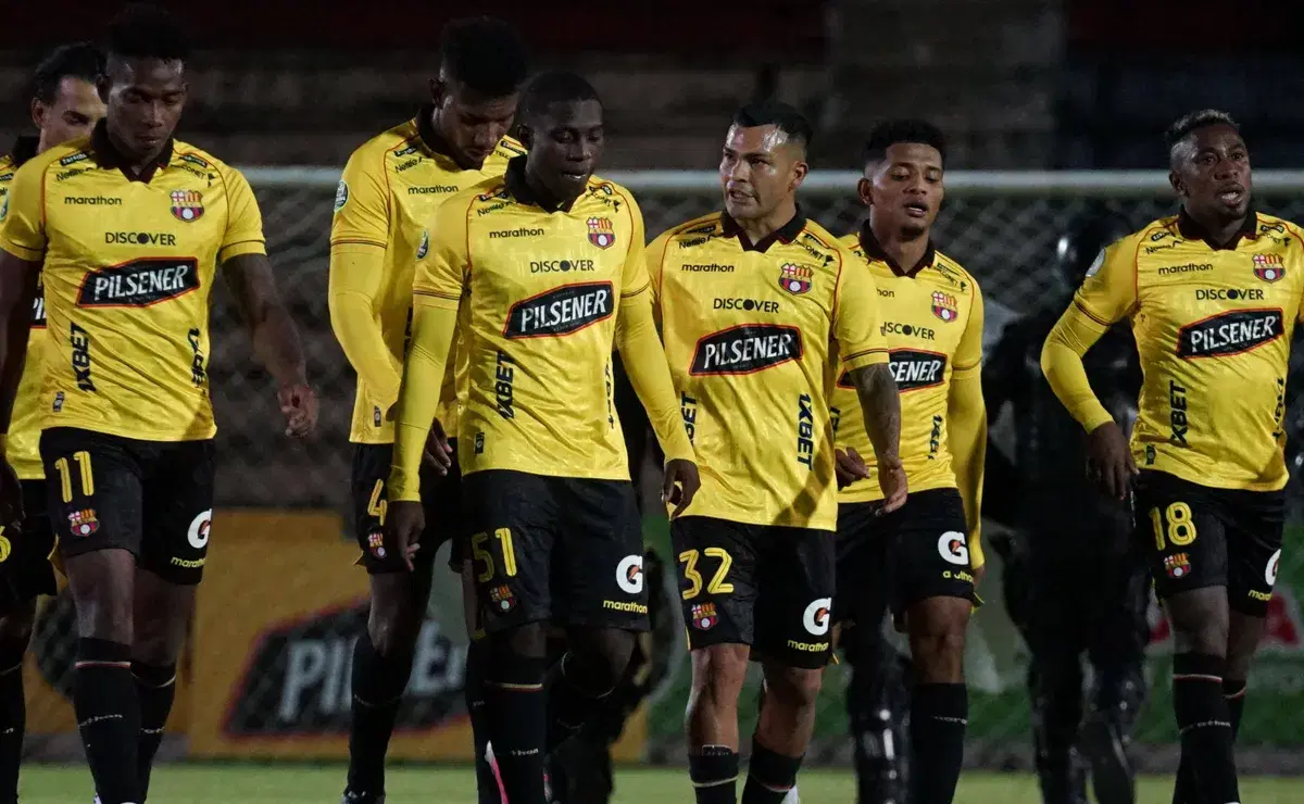 ¡IDV Termina la Fecha de Líder y Clasificado a la Copa Sudamericana 2025!
