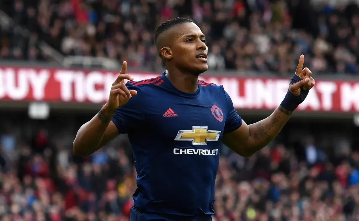 Antonio Valencia podría unirse al cuerpo técnico de la Tri