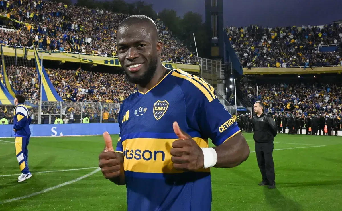 Enner Valencia deslumbra con triplete para Boca Juniors