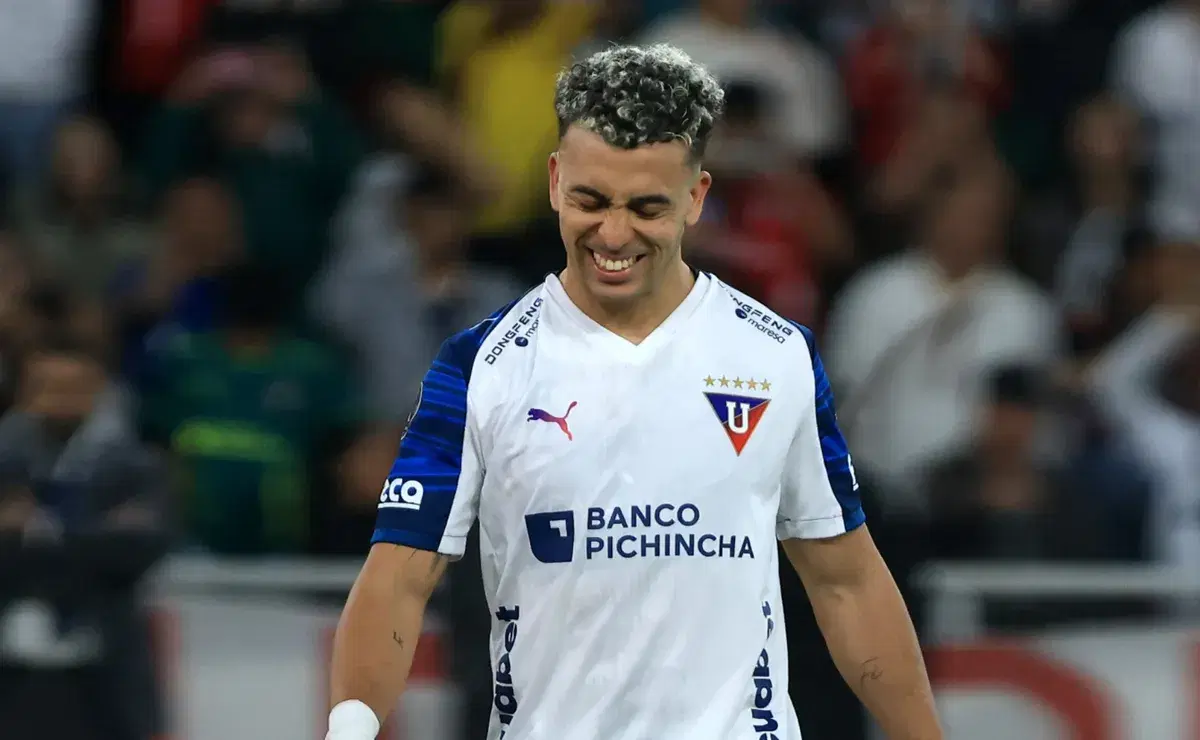 Liga de Quito enfrenta masivas salidas ante crisis