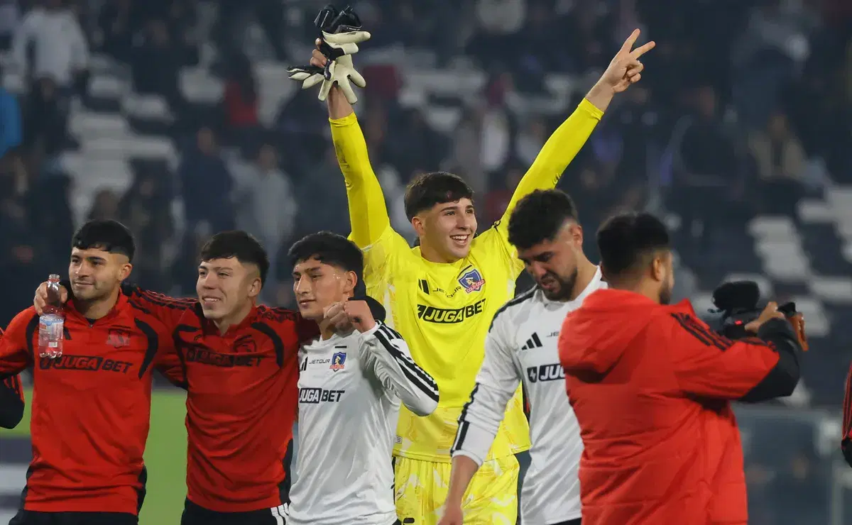 Colo Colo busca un arquero de experiencia para pelear el título