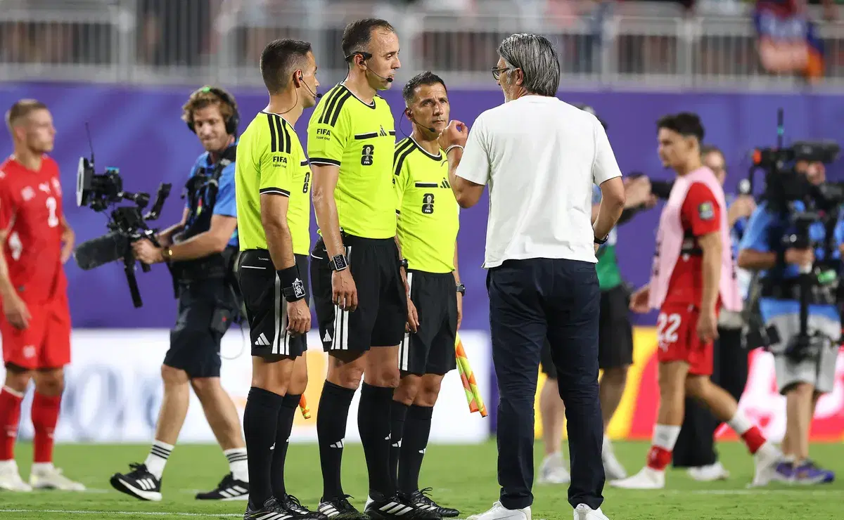"Se nos castigó": DT de Suiza estalla por arbitraje contra Argentina