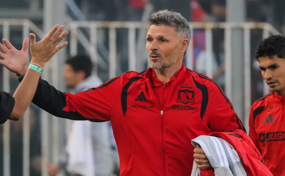 ¿Fernando Ortiz dejará Colo Colo para ir a Tigres?