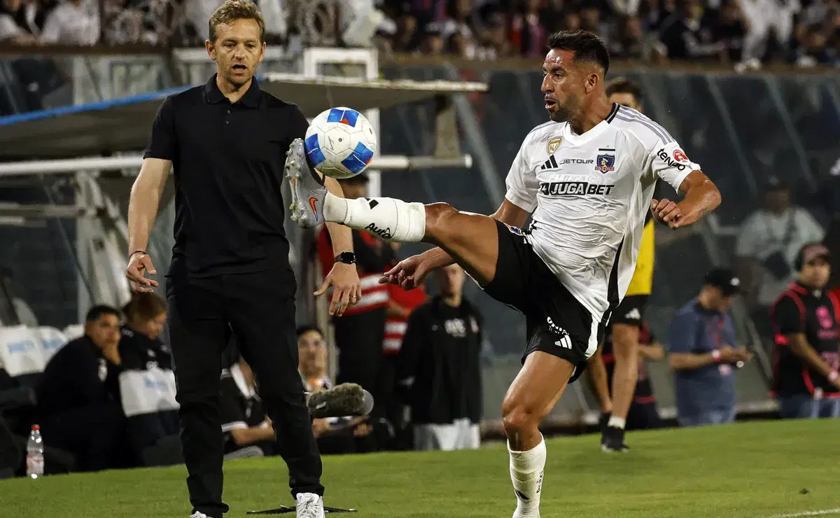 Mauricio Isla sorprende a todos y reaparece tras meses sin equipo