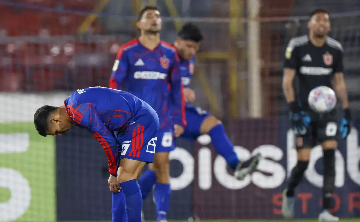 Lesión de Israel Poblete complica a la U de Chile
