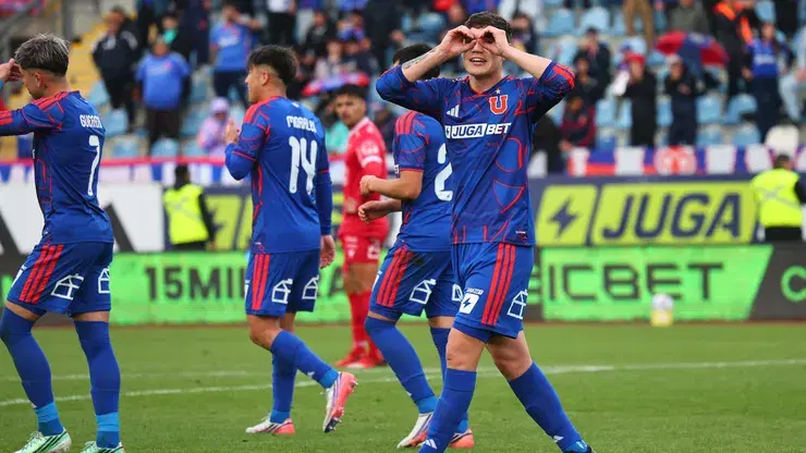 Filtran las camisetas de la U de Chile para su centenario