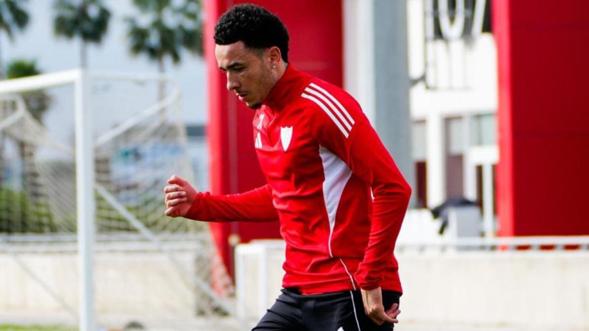 El Sevilla acelera las inscripciones de sus jugadores