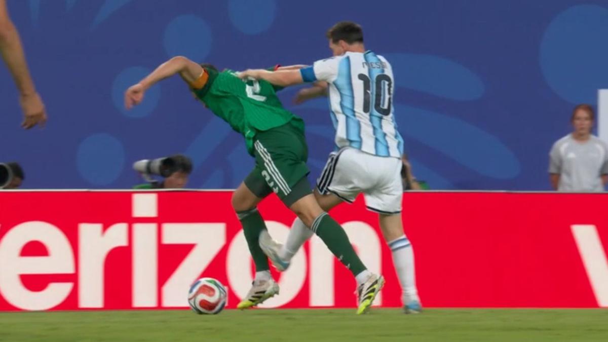 Argelia presenta una queja formal ante FIFA: "¡Messi debió ser expulsado!"