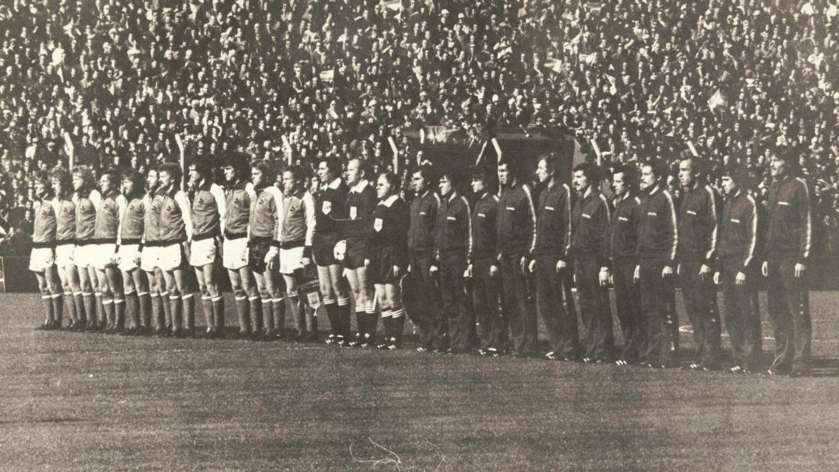 La primera derrota en casa, el K.O. en el Mundial de 1978, el vuelo de Miguel Ángel, el 9-0 en Mestalla…