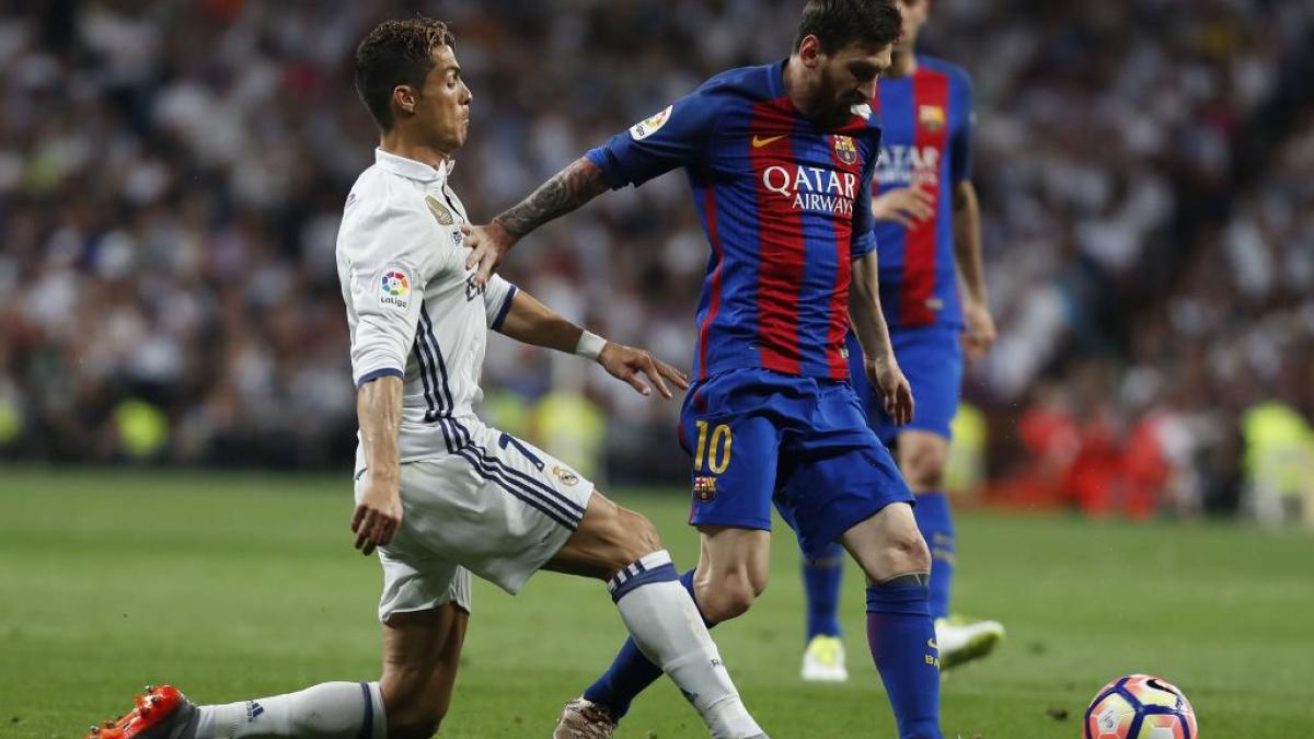 Chicharito reflexiona sobre el debate entre Messi y Cristiano