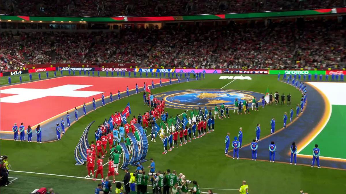 Suiza avanza a octavos al ritmo de Johan Manzambi