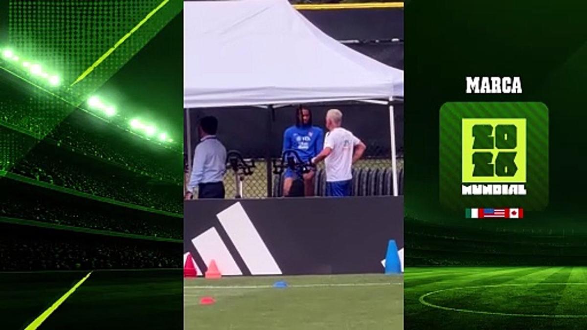 Deschamps calma a Olise y Francia apelará la amarilla